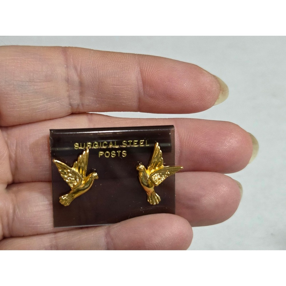 Vintage Gold Tone Earring Lot Napier Studs Leaf Dangle Bird Crawler 7 Pairs - Picture 6 of 12